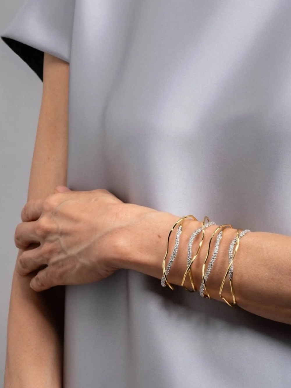 Alexis Bittar Solanales Gold Crystal Intertwined
Cuff Bracelet - Picture 5 of 9